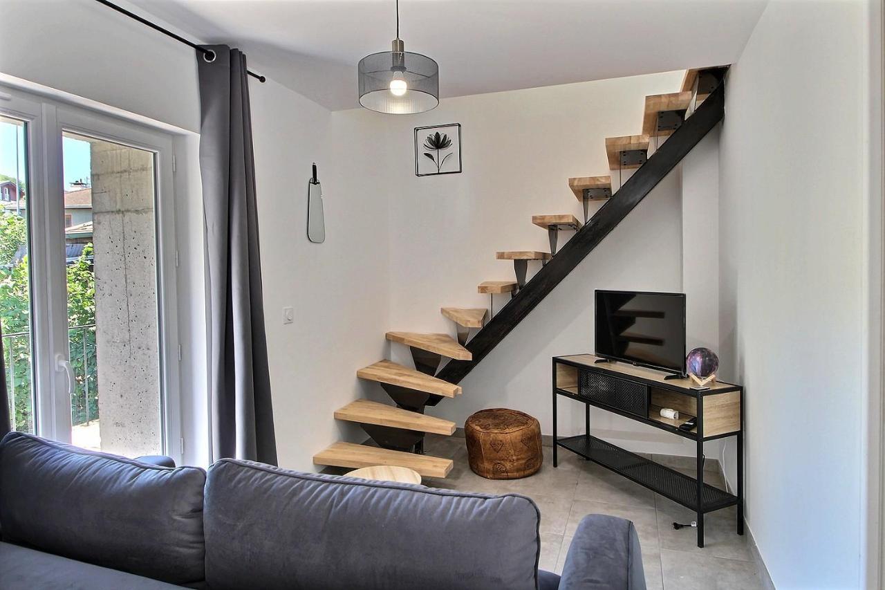 Apt Type 3 En Duplex Sur Evian Les Bains Vue Lac Екстериор снимка